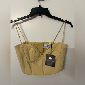 $55! Aliava Women’s Carla Structured Crop Top Soft Yellow size L. FREE SHIPPING!